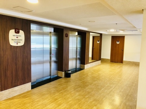 HALL ELEVADORES.jpg
