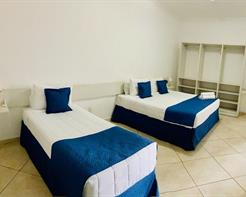 Luxo Triplo Casal + Solteiro