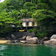 Villa Mamanguá (a 25 km do Centro Histórico, acesso via barco)