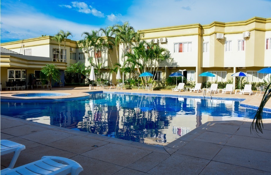 PISCINA 1.jpg