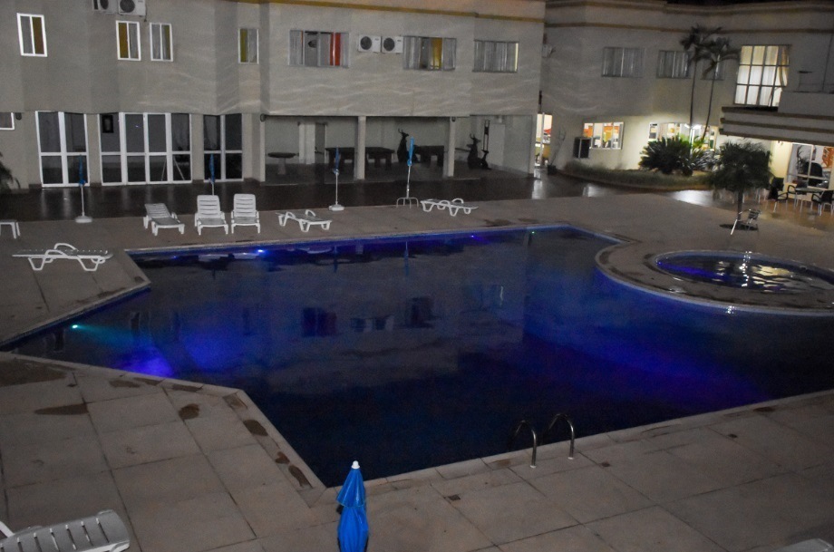 PISCINA 5.jpg