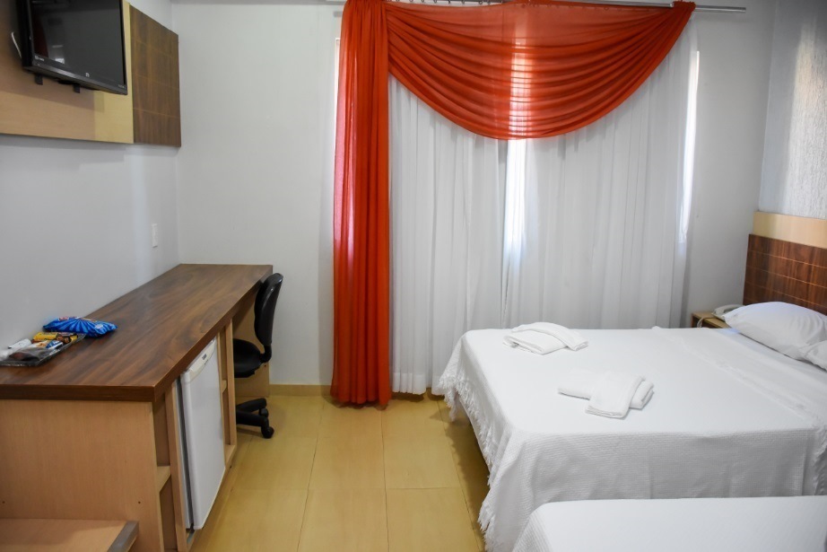 QUARTO 2.jpg