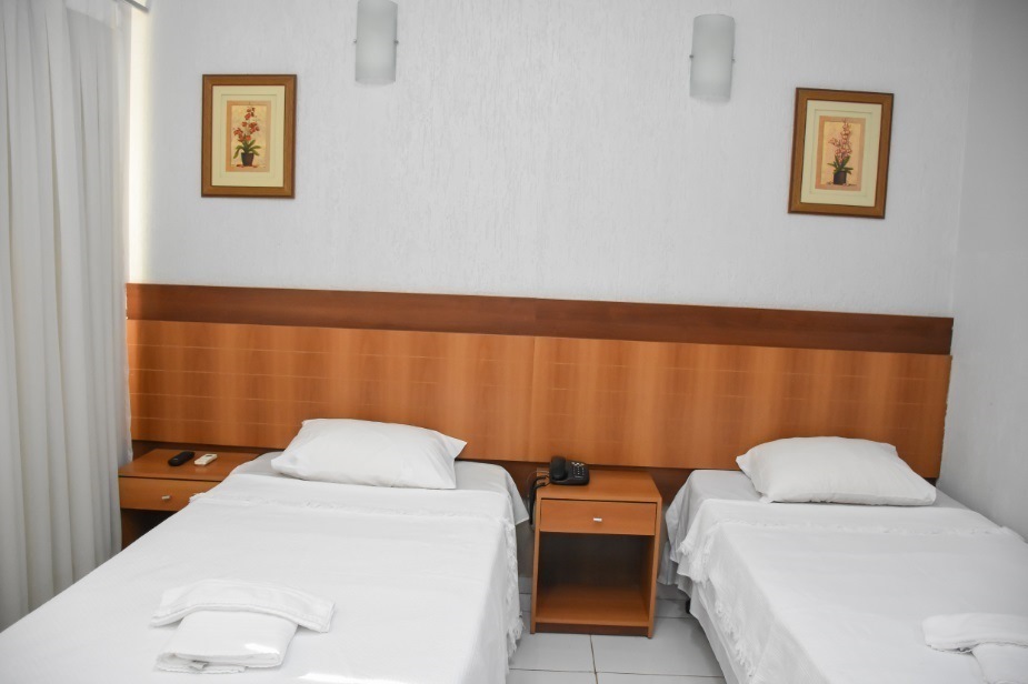 QUARTO 4.jpg