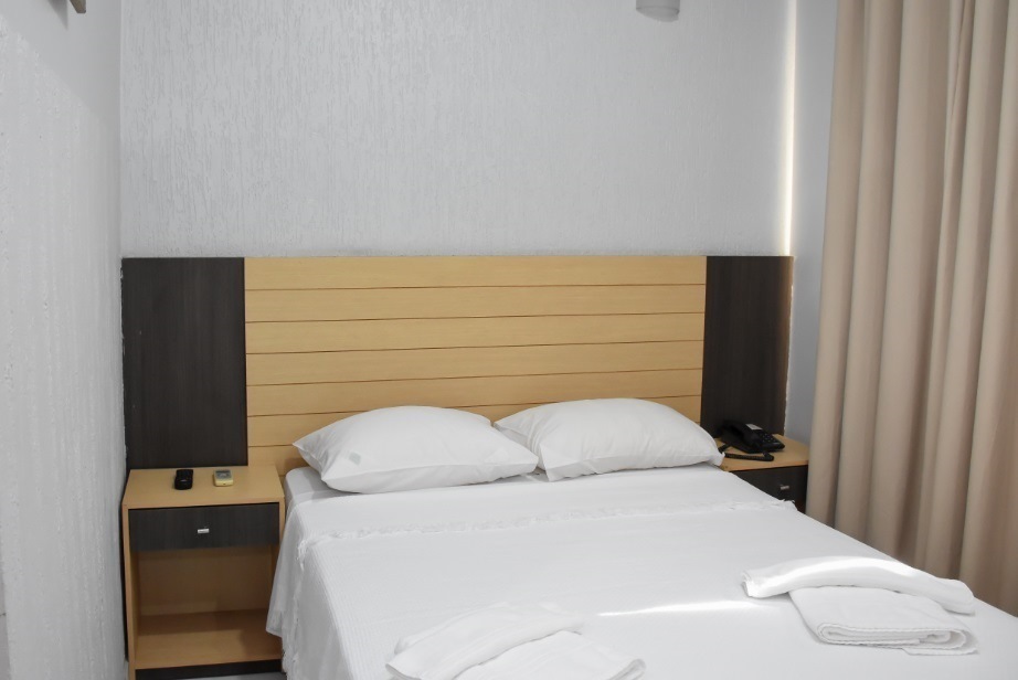 QUARTO 7.jpg