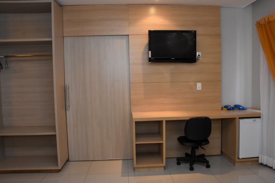 QUARTO 8.jpg