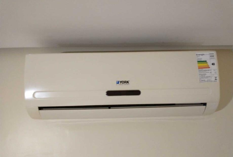 ar condicionado split em todos os aptos.jpeg