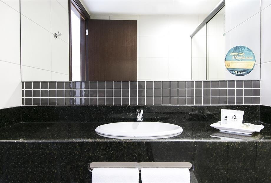 PQN BANHEIRO SUPERIOR 03.jpg