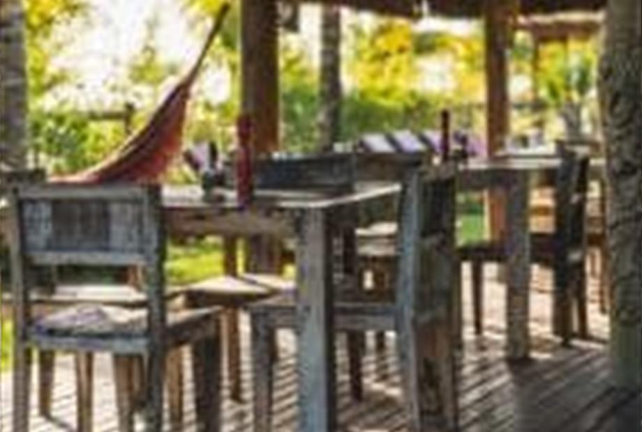 cadeiras do restaurante.jpg