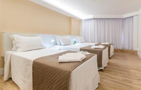 Premium Triplo Twin (3 camas de solteiro) (não tem vista mar) do Hotel Brisa Suites Pajuçara