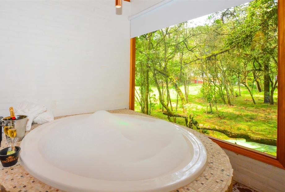 Chalé Prime com hidro e varanda 50m 3.jpg