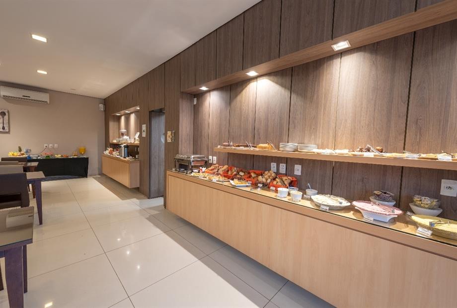 b- cafe da manha nova.jpg