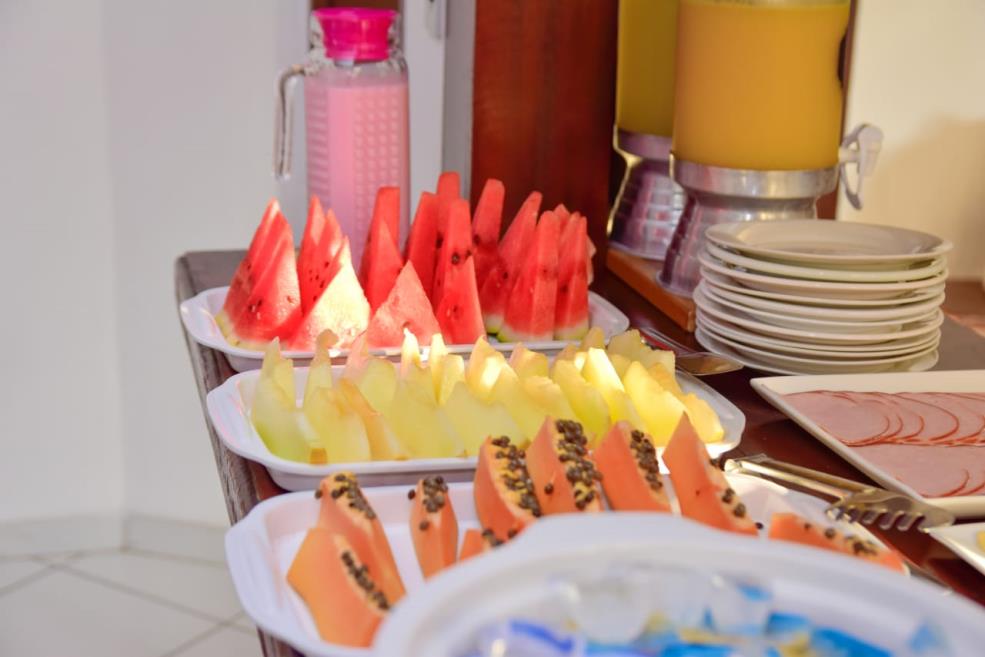 cafe frutas.jpg