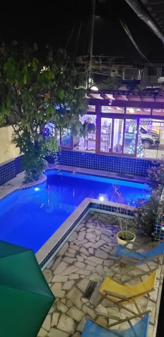 piscina noite.jpg