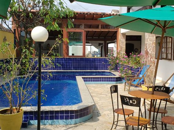 piscina espreguiçadeira.jpg