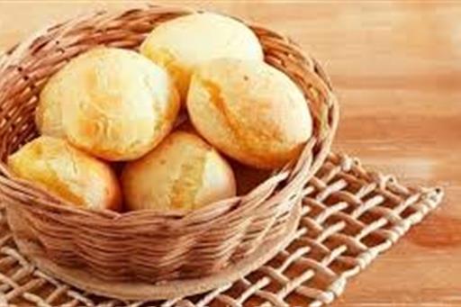 pao de queijo_edited.jpg