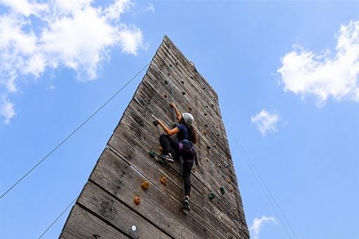paredão de escalada.jpg