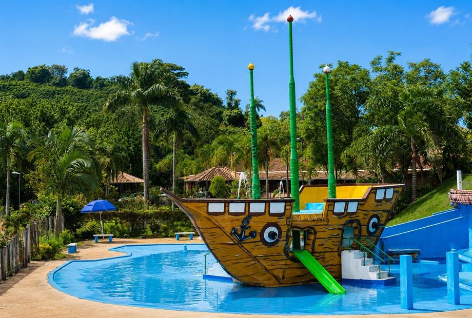 barco pirata.jpg