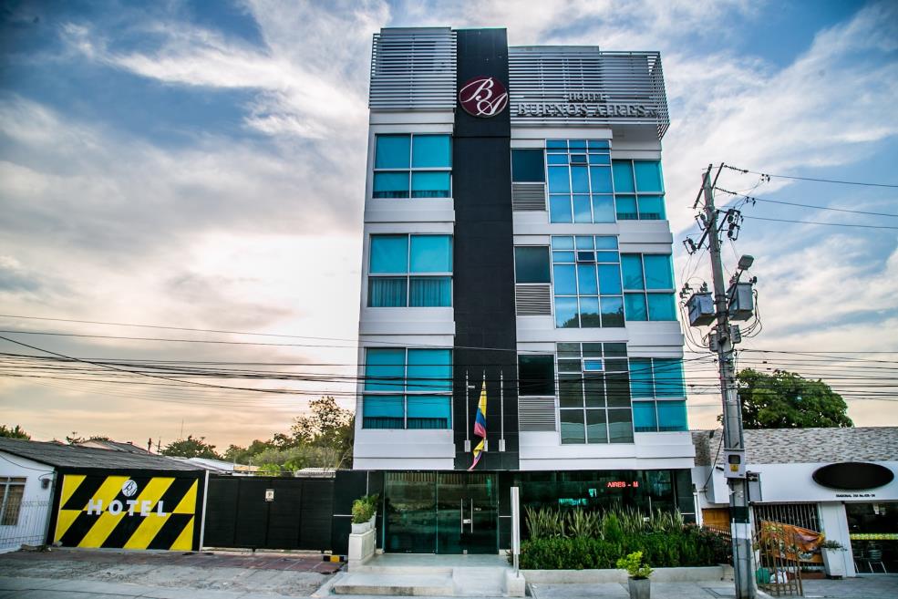 Fachada Hotel-min.jpg