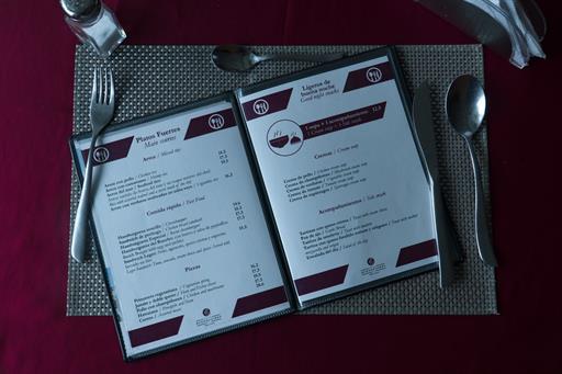 Restaurante carta-min.jpg