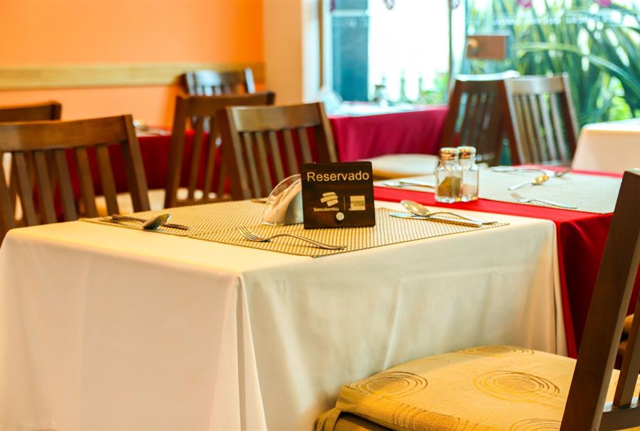 Restaurante 3-min.jpg