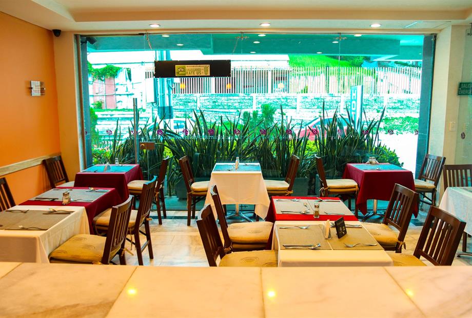 Restaurante 7-min.jpg