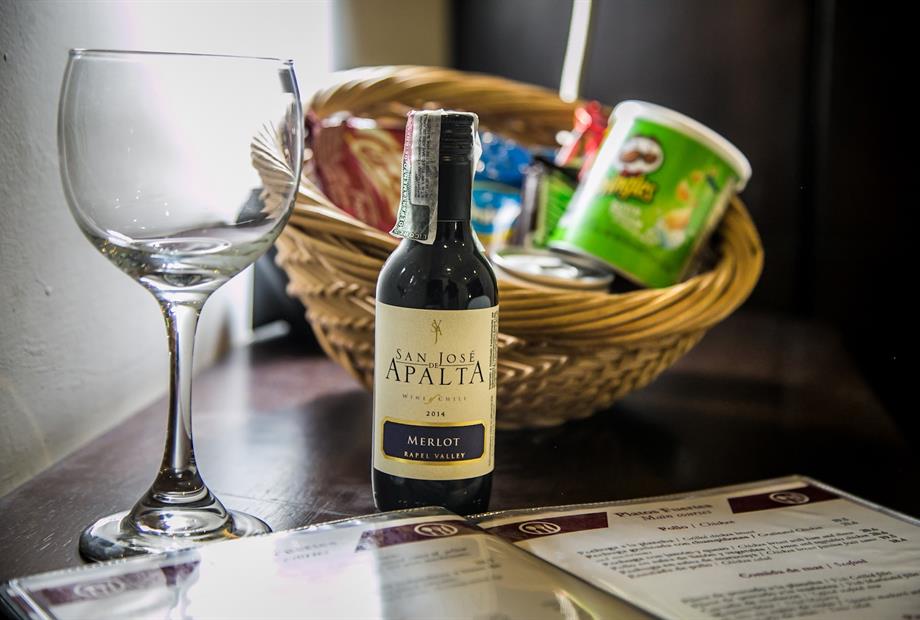 Minibar detalles 2-min.jpg