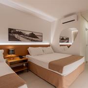 Quarto Luxo Casal Triplo