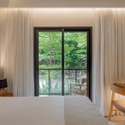 Quarto Luxo Varanda Casal