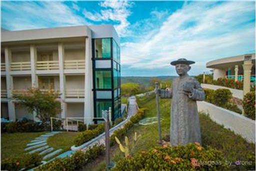 ESTATUA DE PADRE CICERO