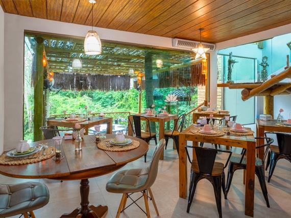 whatsapp image 2025-04-11 at 10.30.52 (6).jpeg