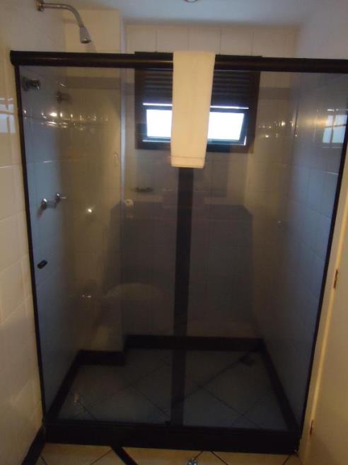quarto casal superior(1 cama casal) 5.jpg