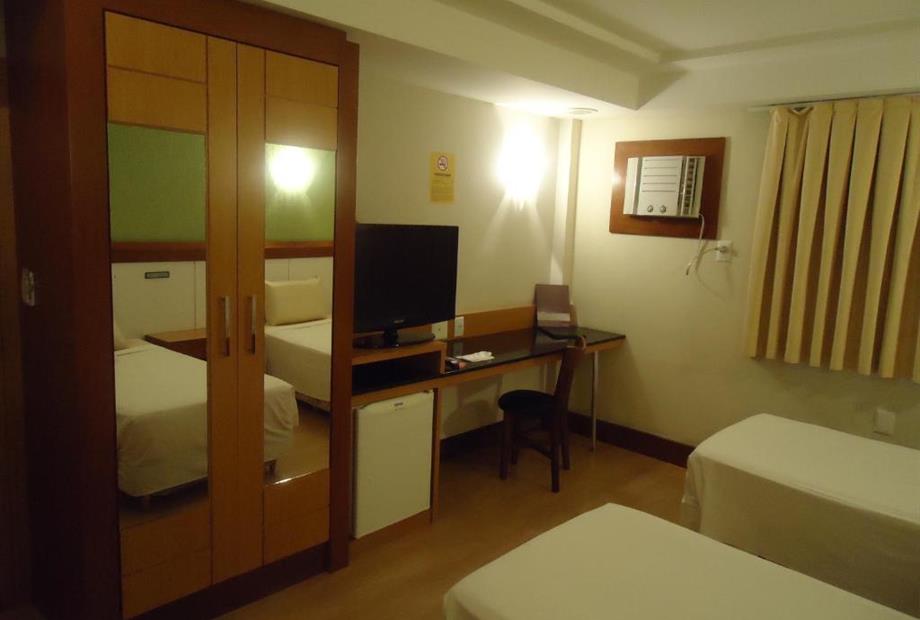 quarto twin superior (2 camas de solteiro) 3.jpg