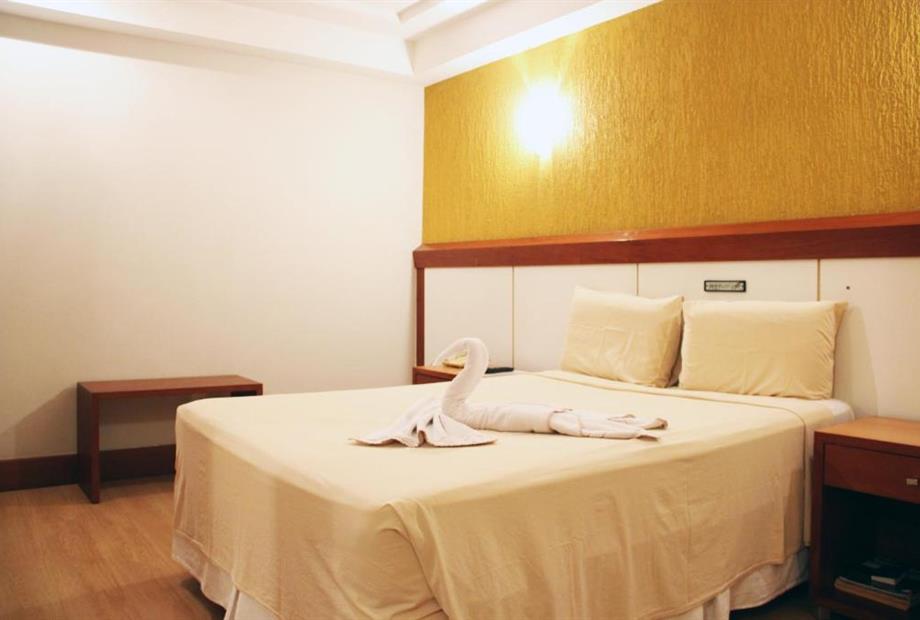 quarto casal superior(1 cama casal) 2.jpg