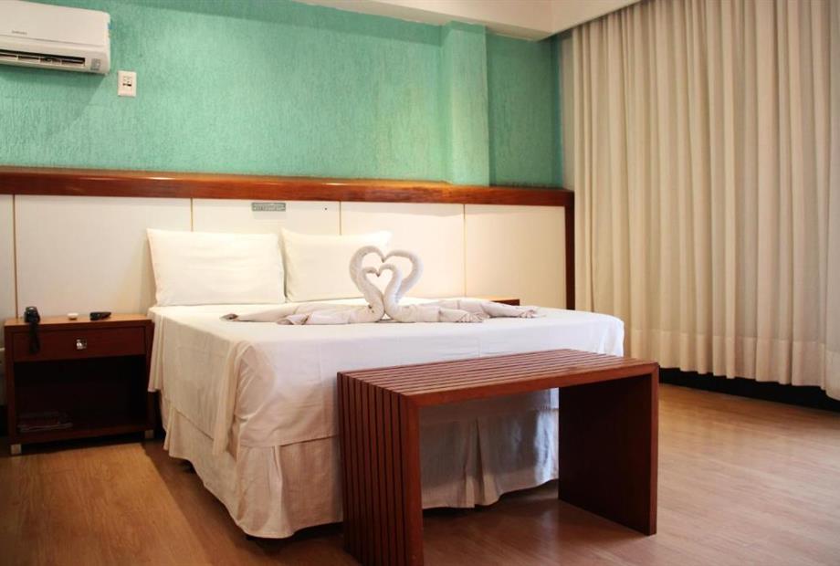 quarto casal frente mar, com varanda 5.jpg