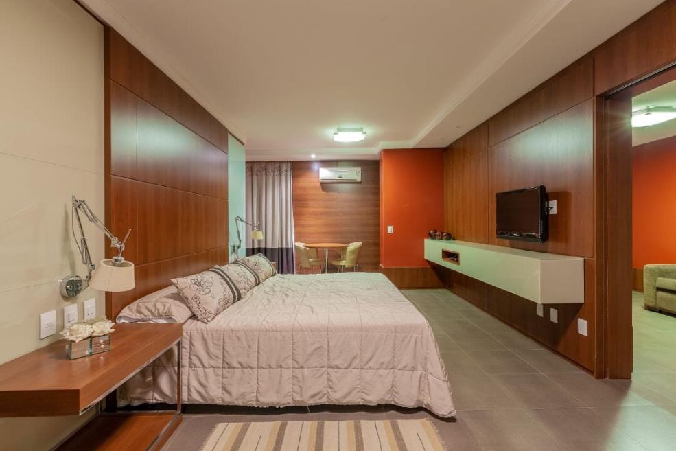 702-suite-master-005.jpg