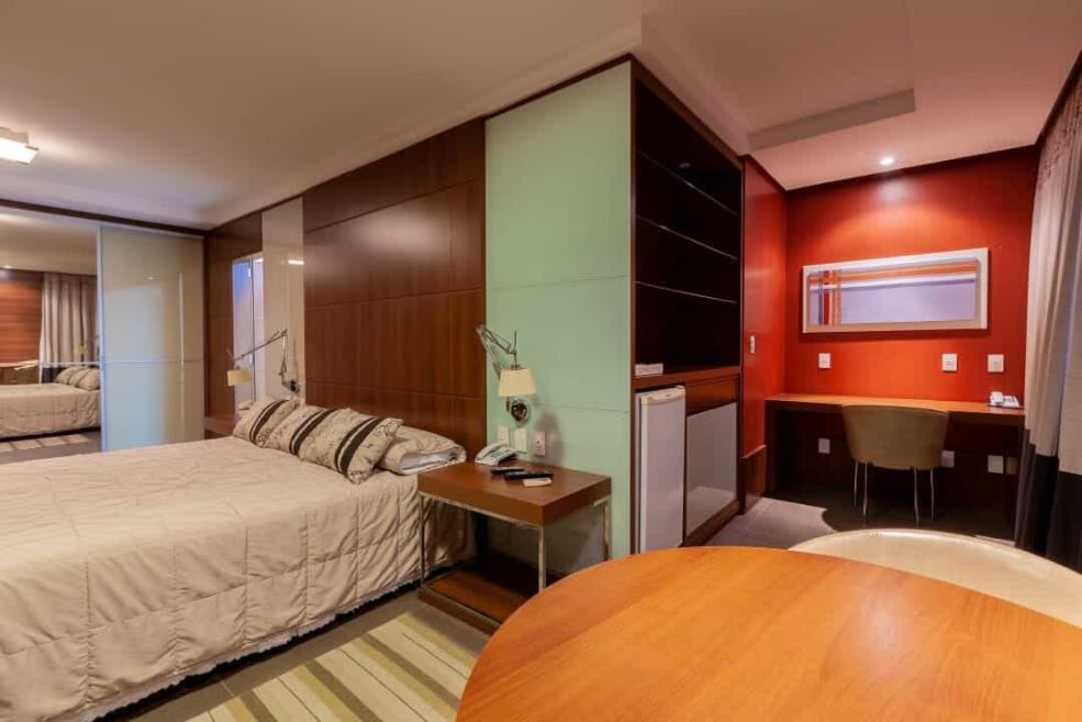 702-suite-master-007.jpg