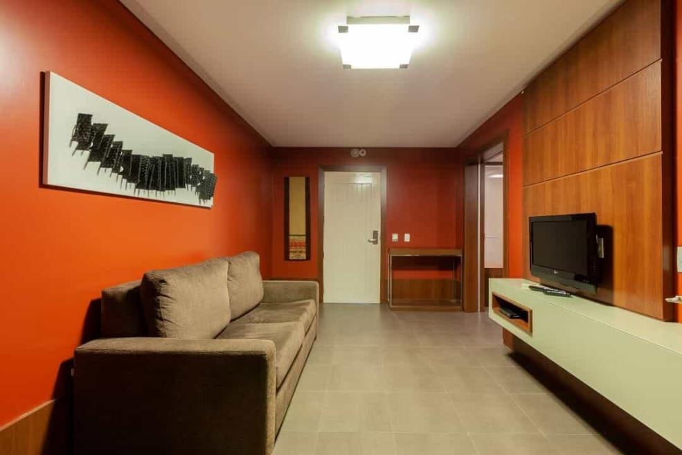 702-suite-master-006.jpg