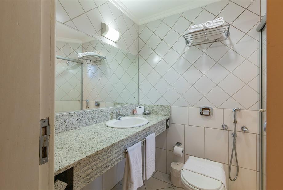 04_Twin Standard.jpg