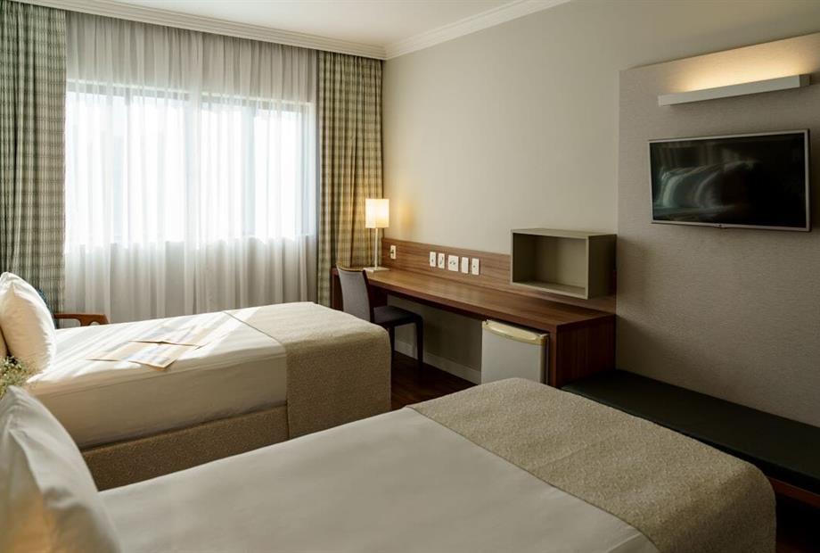 bstoc_2025_daniel_pinheiro_superior_twin (1).jpg