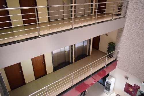 Lobby 07.jpg