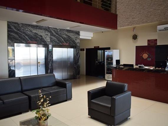 Lobby 05.jpg