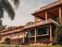 Farina Park Hotel