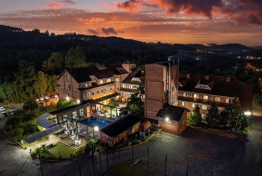 fundos 2 a noite.jpg