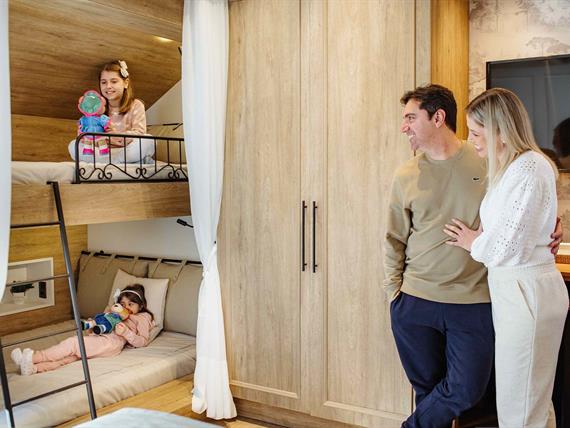 junior luxo(4)-min.jpg