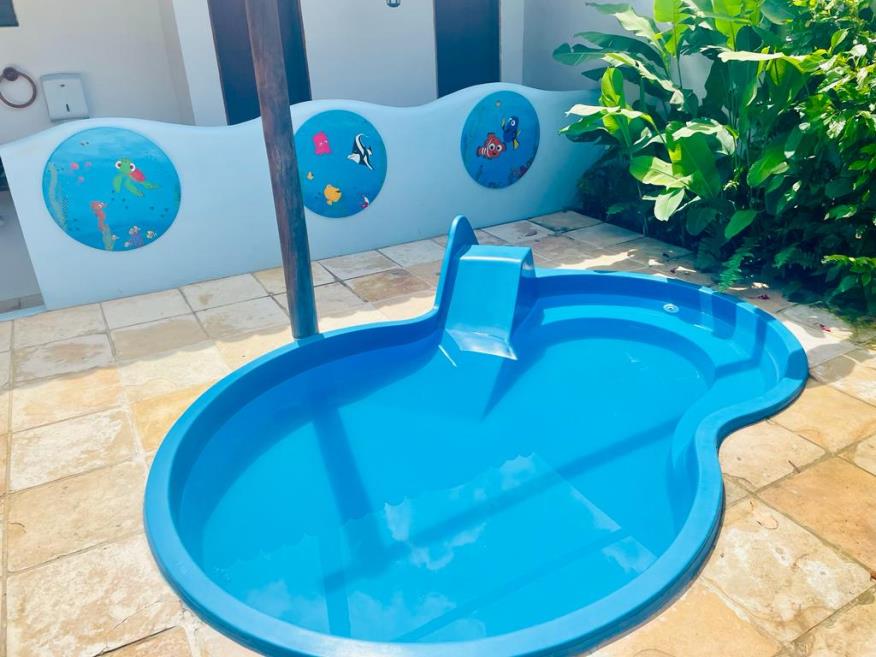 piscina infantil.jpg