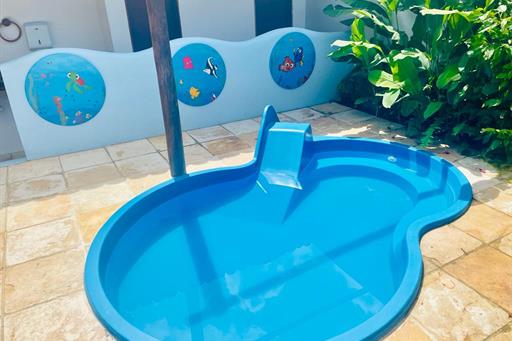 piscina infantil.jpg