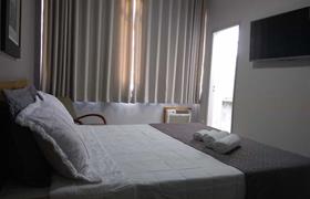 Suite ( 01 casal 02 solteiro ) do Presidente Hotel - Passos MG