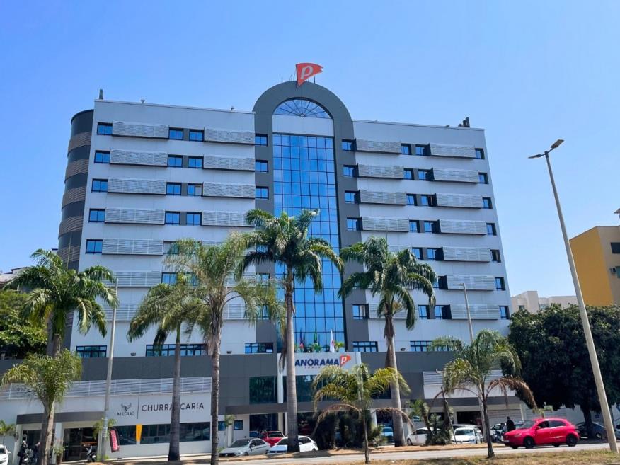frente do hotel.jpg