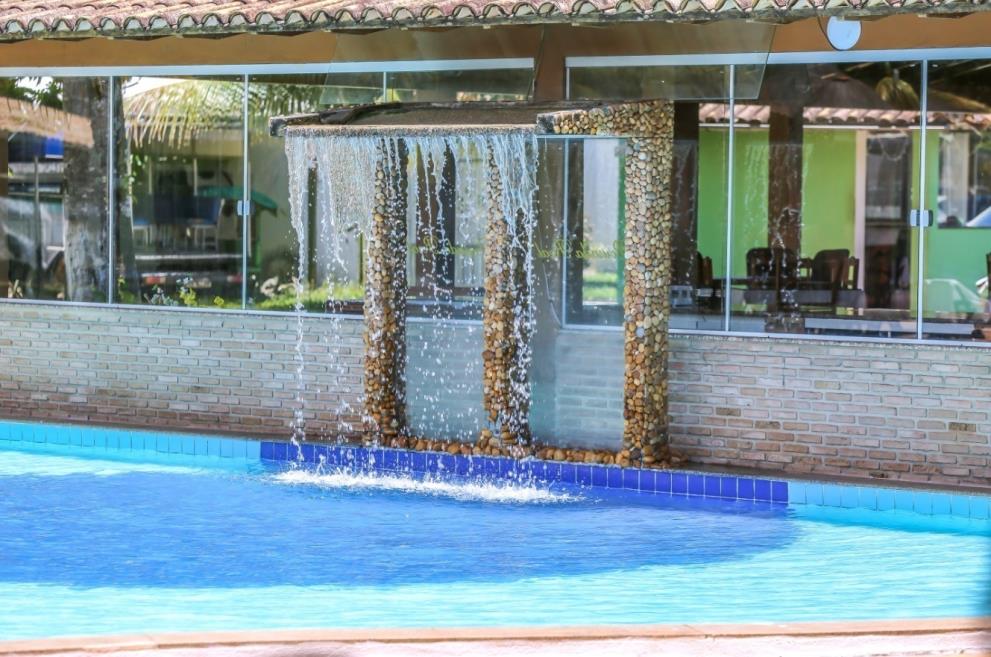 cascatapiscina.jpg