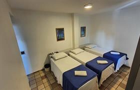 Standard Triplo do Bluemar Hotel.